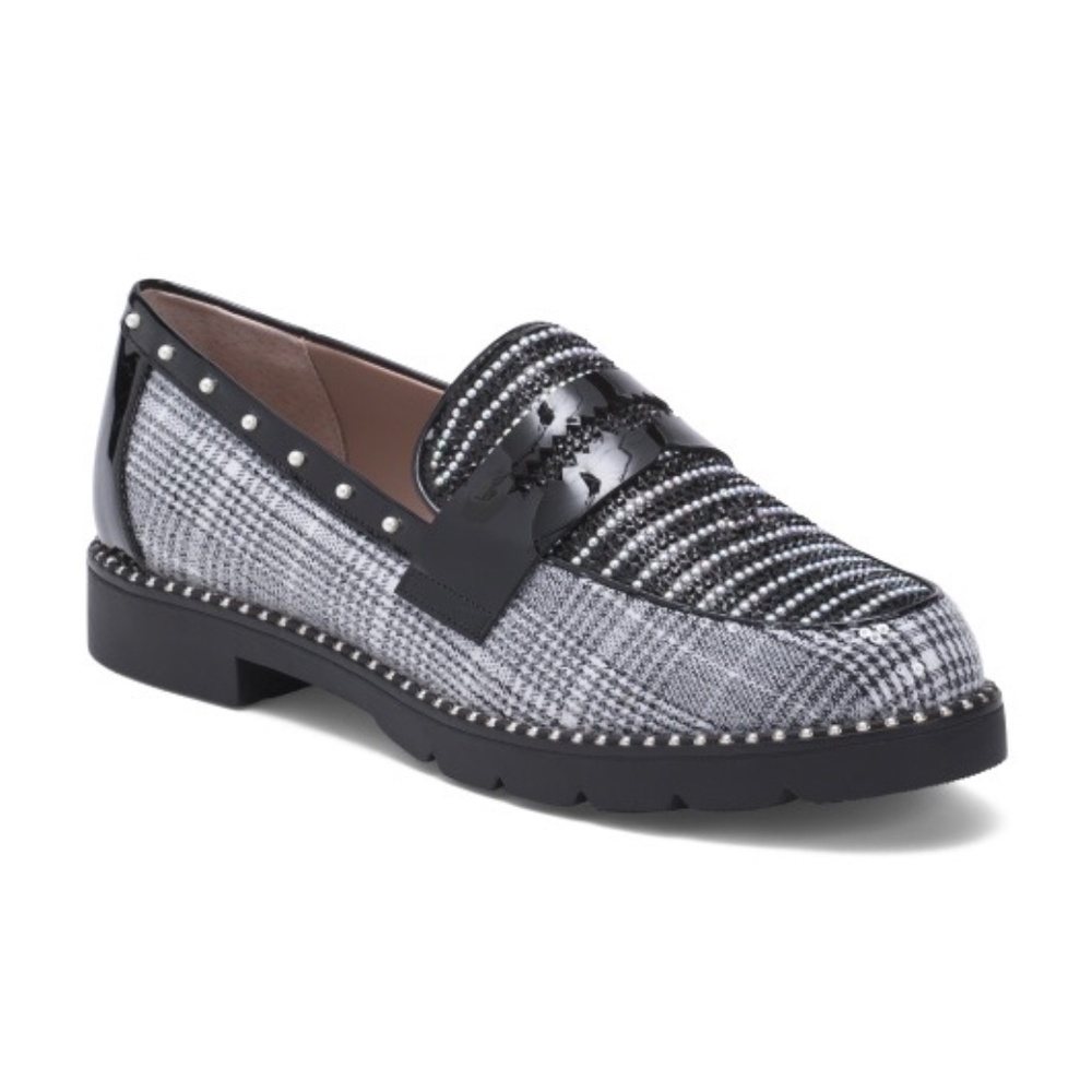 BETSEY JOHNSON Darian Loafers Size 9 Brand New!